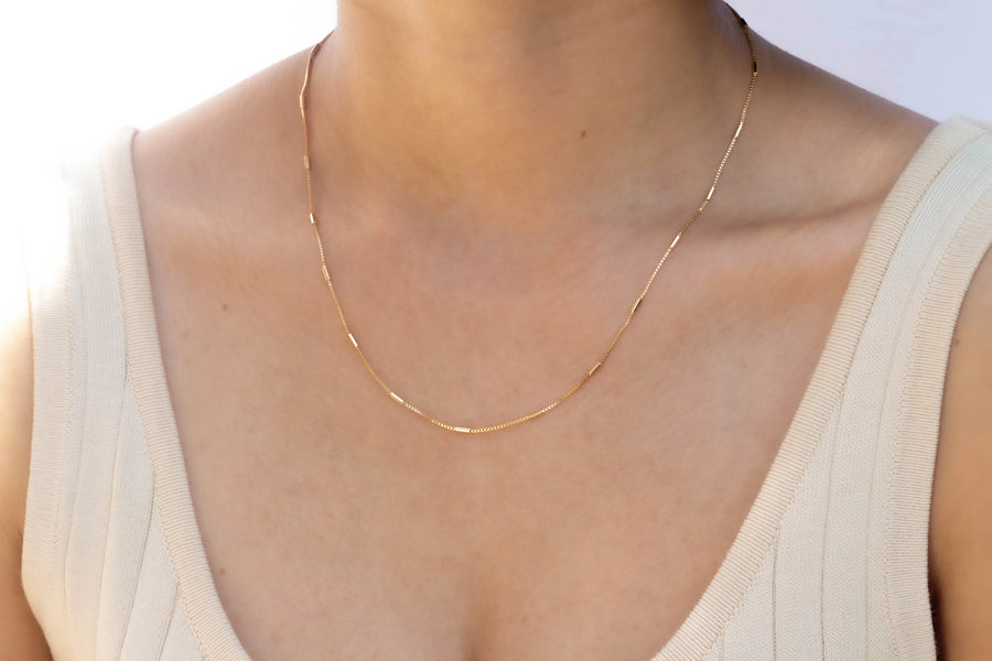 Thin Box Chain Link Bar Necklace, Gold